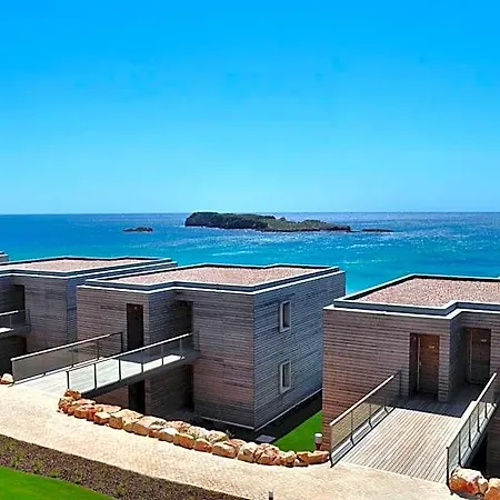 Semesteranläggning (resort) Martinhal Family 5*